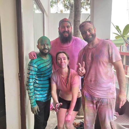 Ira Homestay Mathura - Divine Spiritual Stay Exteriör bild