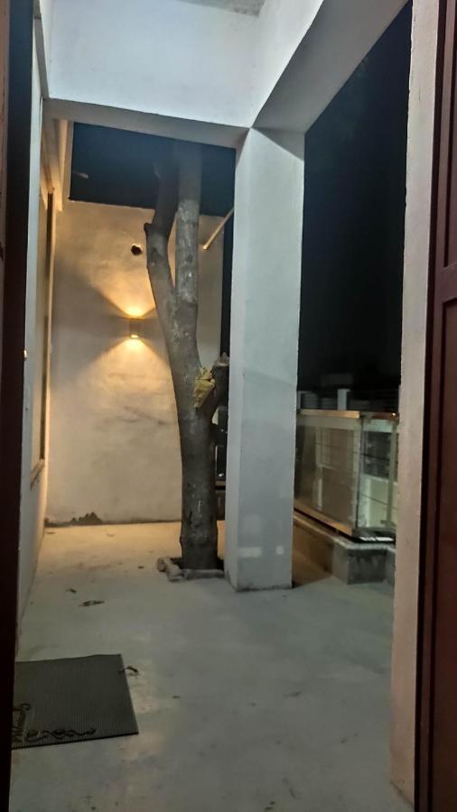 Ira Homestay Mathura - Divine Spiritual Stay Exteriör bild