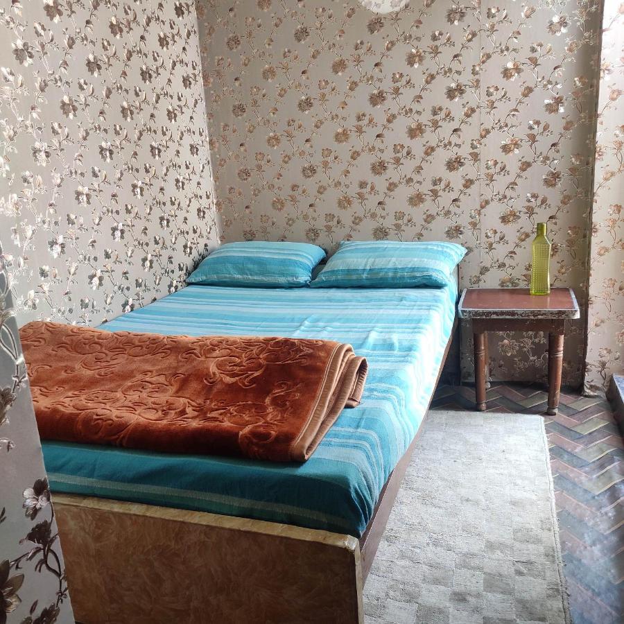 Ira Homestay Mathura - Divine Spiritual Stay Exteriör bild