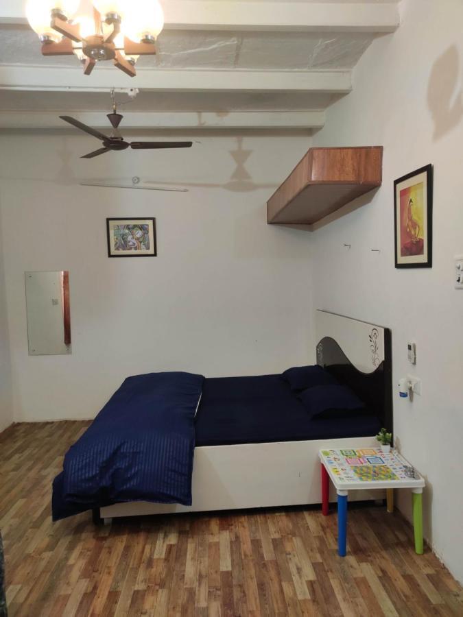Ira Homestay Mathura - Divine Spiritual Stay Exteriör bild